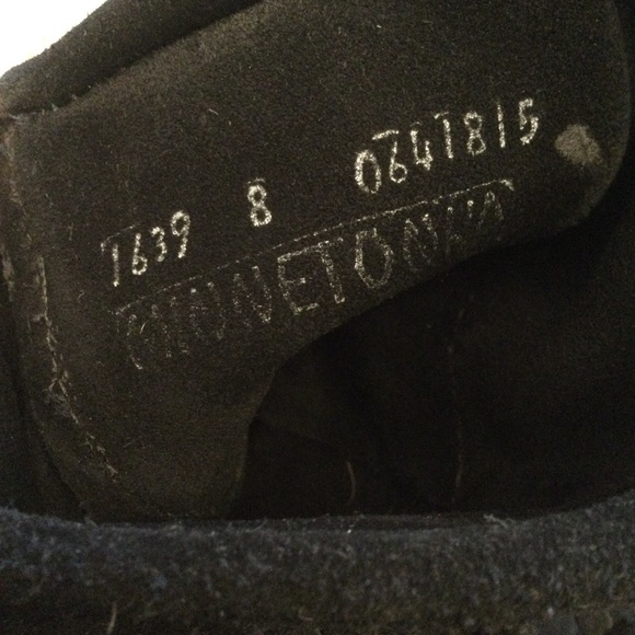 Minnetonka Fringe Black Boots - Picture 2 of 2